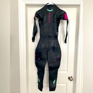 Roka wetsuit  *small* Brand new with tags